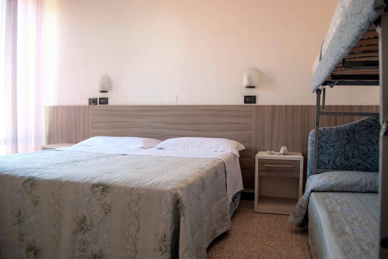 Hotel Ardesia Ρίμινι Εξωτερικό φωτογραφία