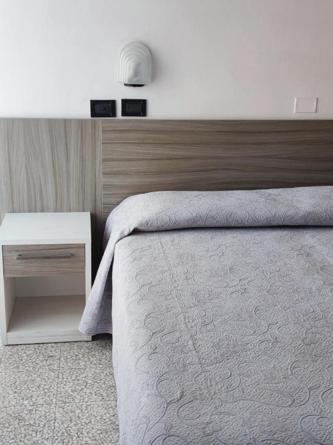 Hotel Ardesia Ρίμινι Εξωτερικό φωτογραφία